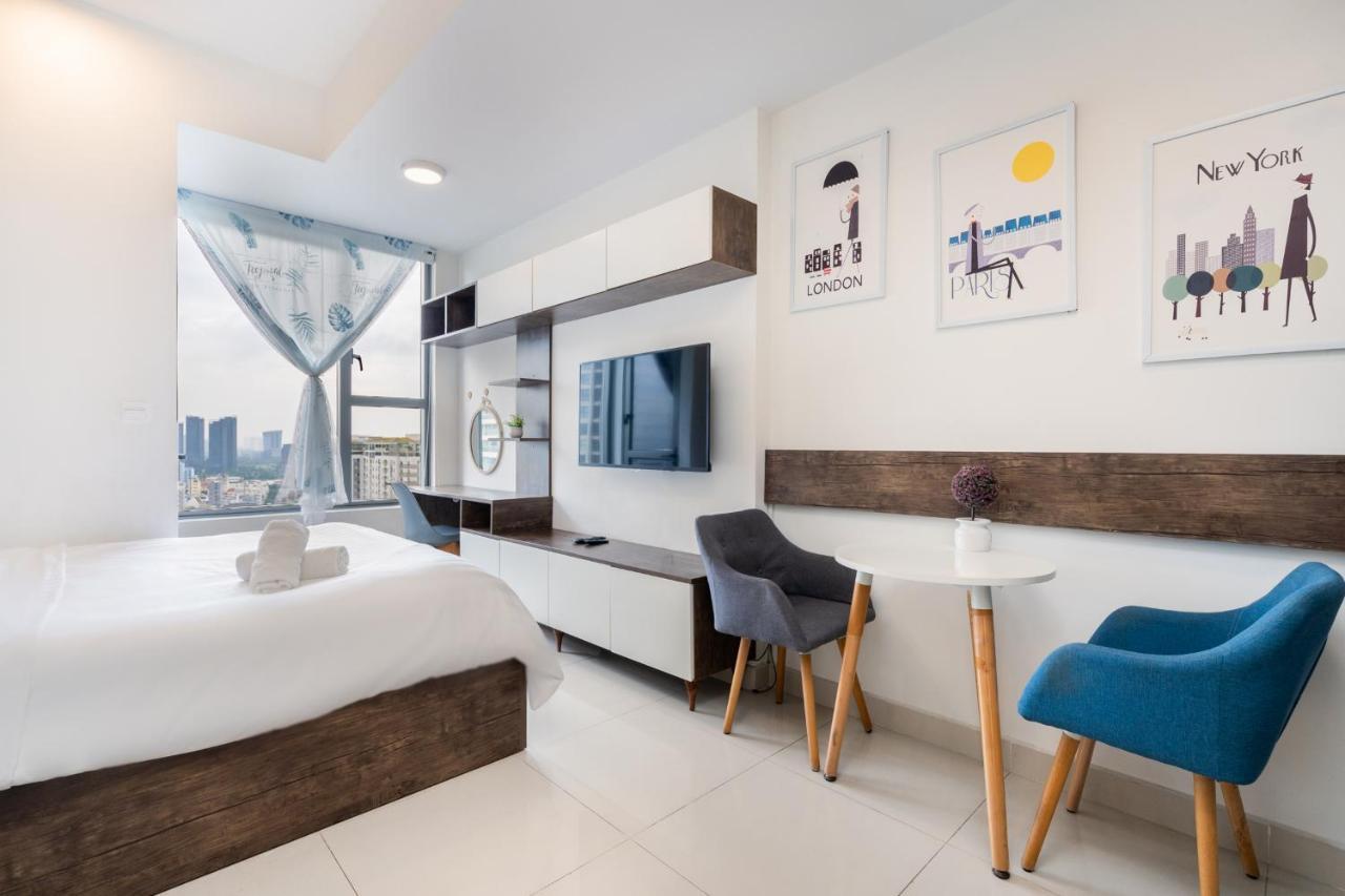 Harry'Home-River Gate- Swimming Pool- Free Pickup 5 Night Or More Ho Chi Minh City Exterior photo